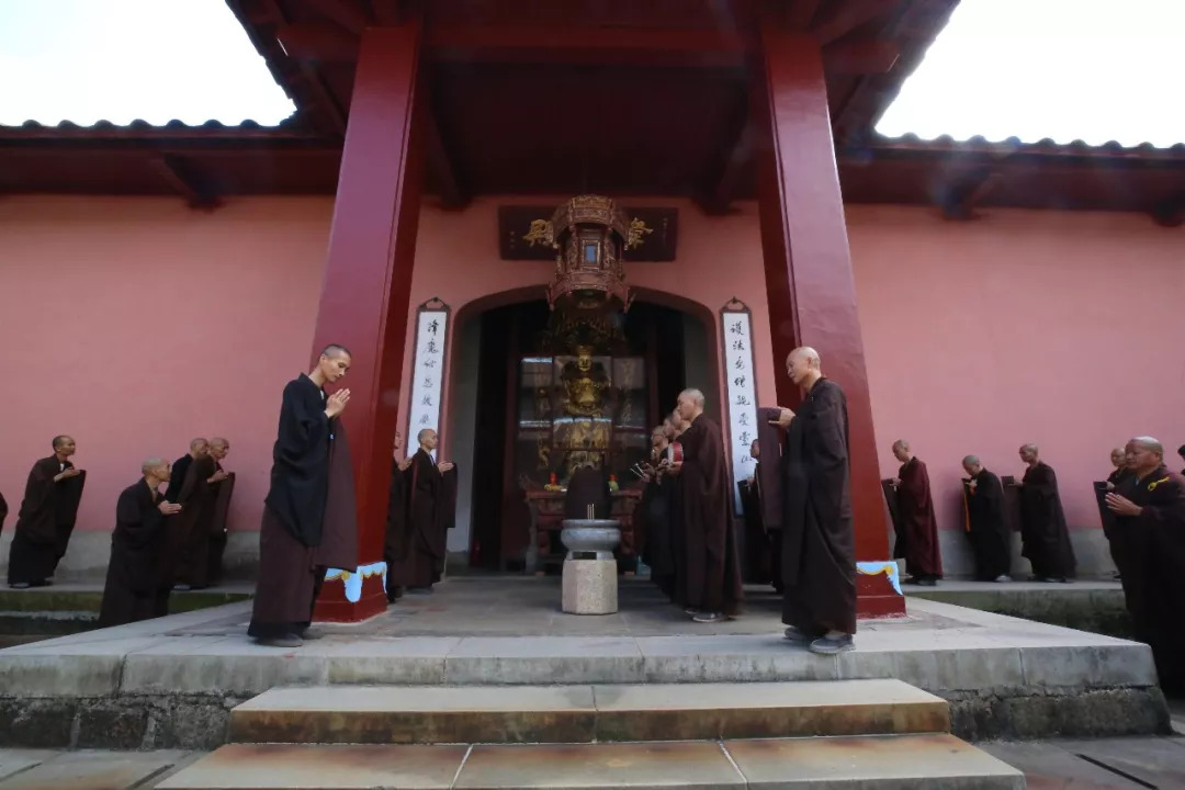 云居山真如禅寺早课图片