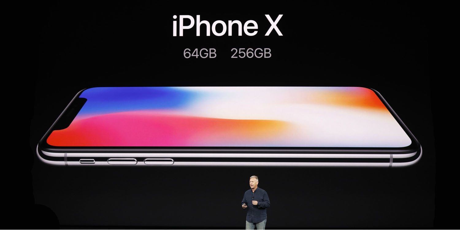 你会选择现在买 iPhone X 还是等到下个月？