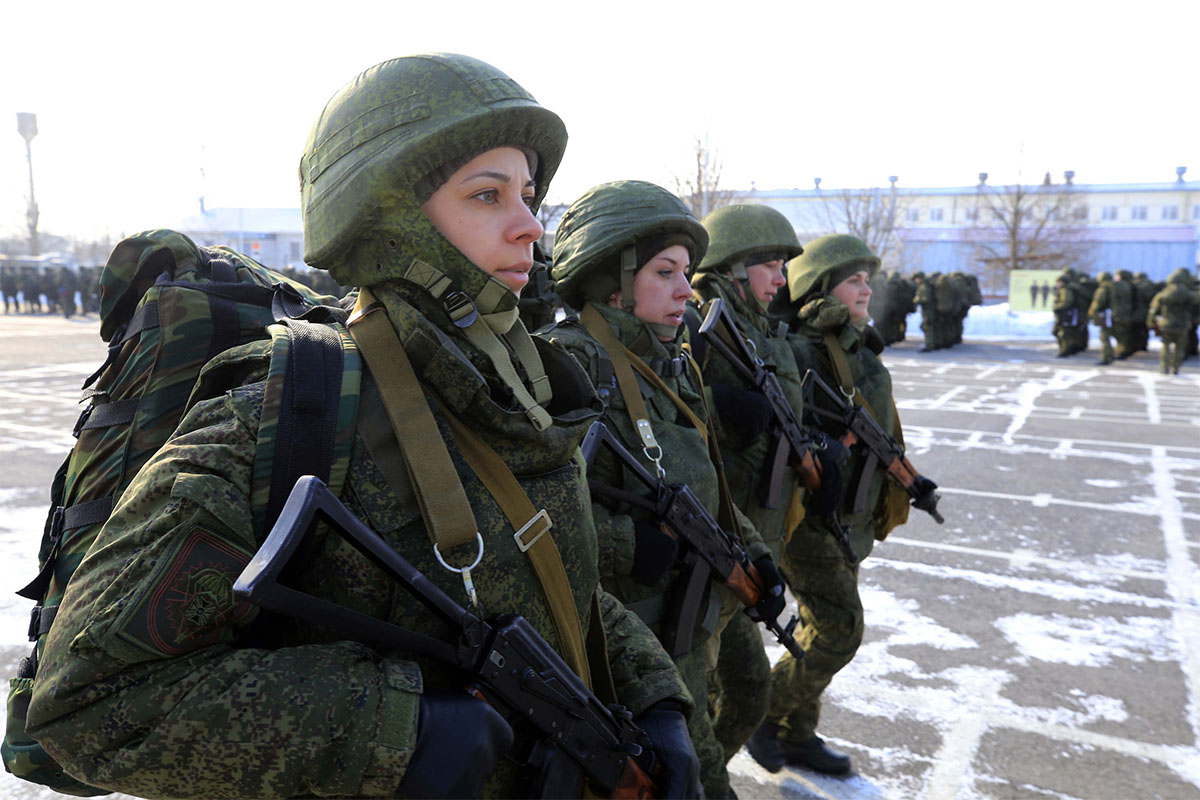 俄罗斯女兵 壁纸图片
