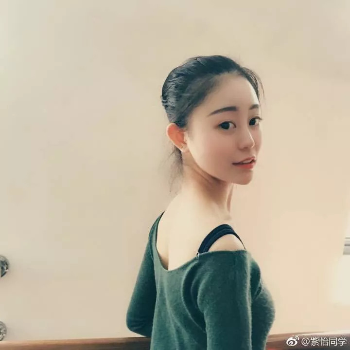 總會充滿愛的憐憫——北京現代舞團編演人才培養班 學員 劉妮她像風一