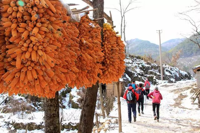 秦嶺山中最特別的景觀北羊山喀斯特地貌