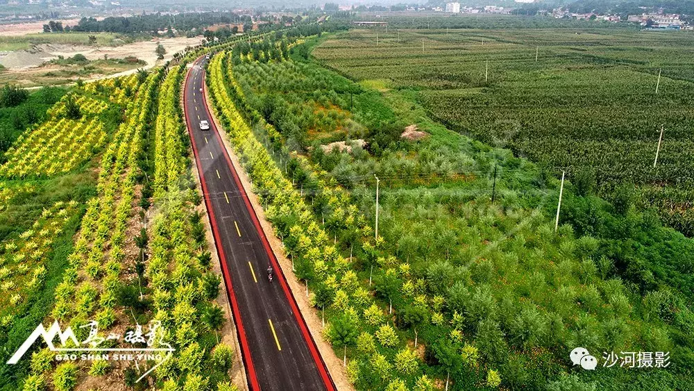 沙河秦王湖盘山路图片