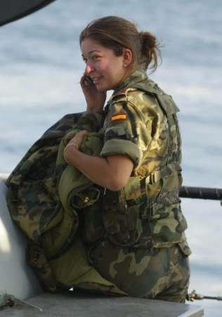 西班牙军队135%是女性,国防大臣是女性,但关于女兵的丑闻不断