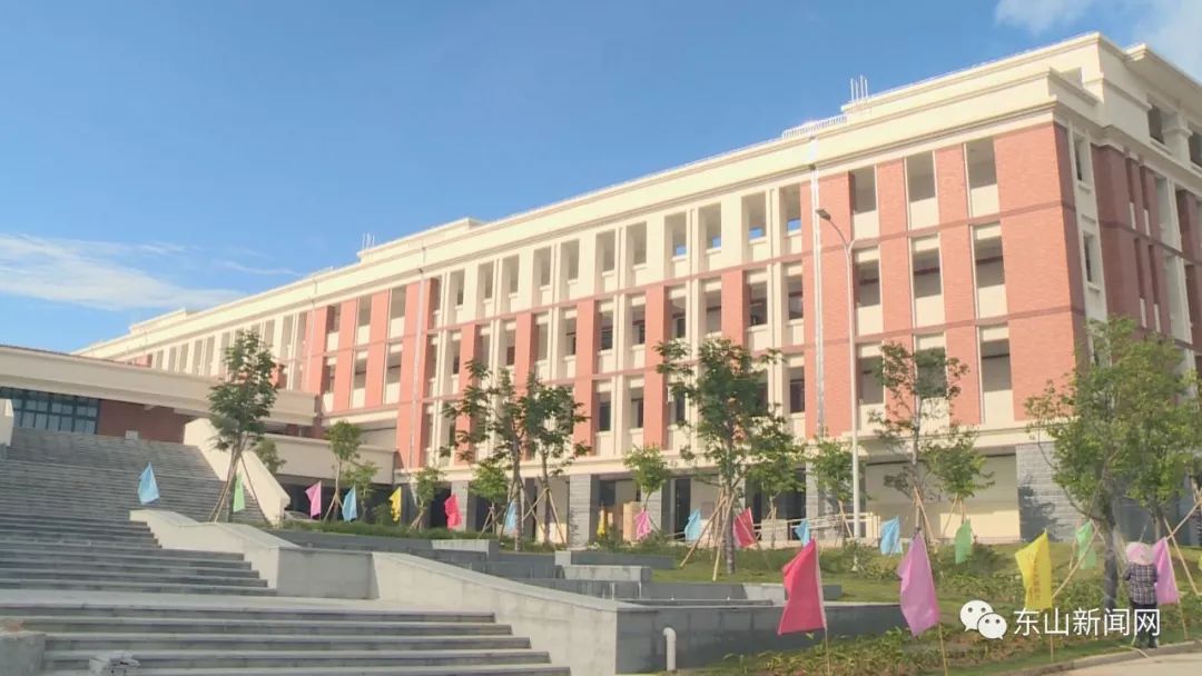 东山县文昌小学图片