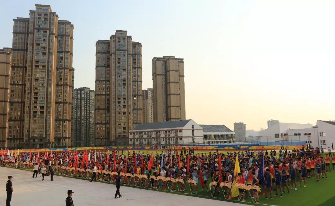 广安景山学校普高图片