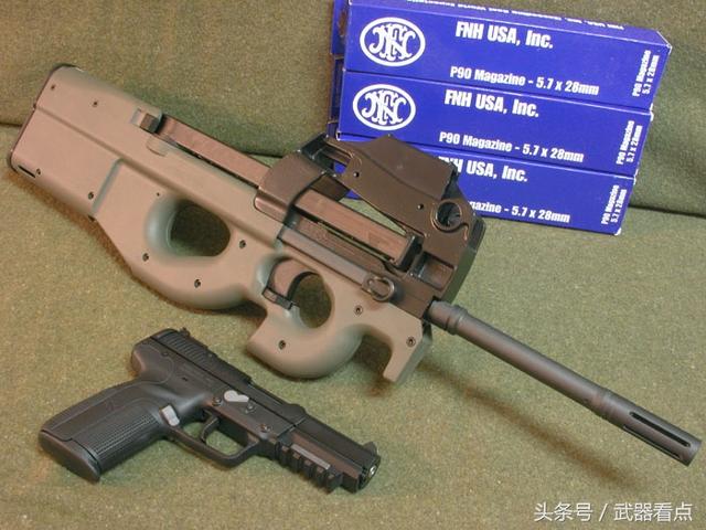 p90冲锋枪5.7mm子弹图片