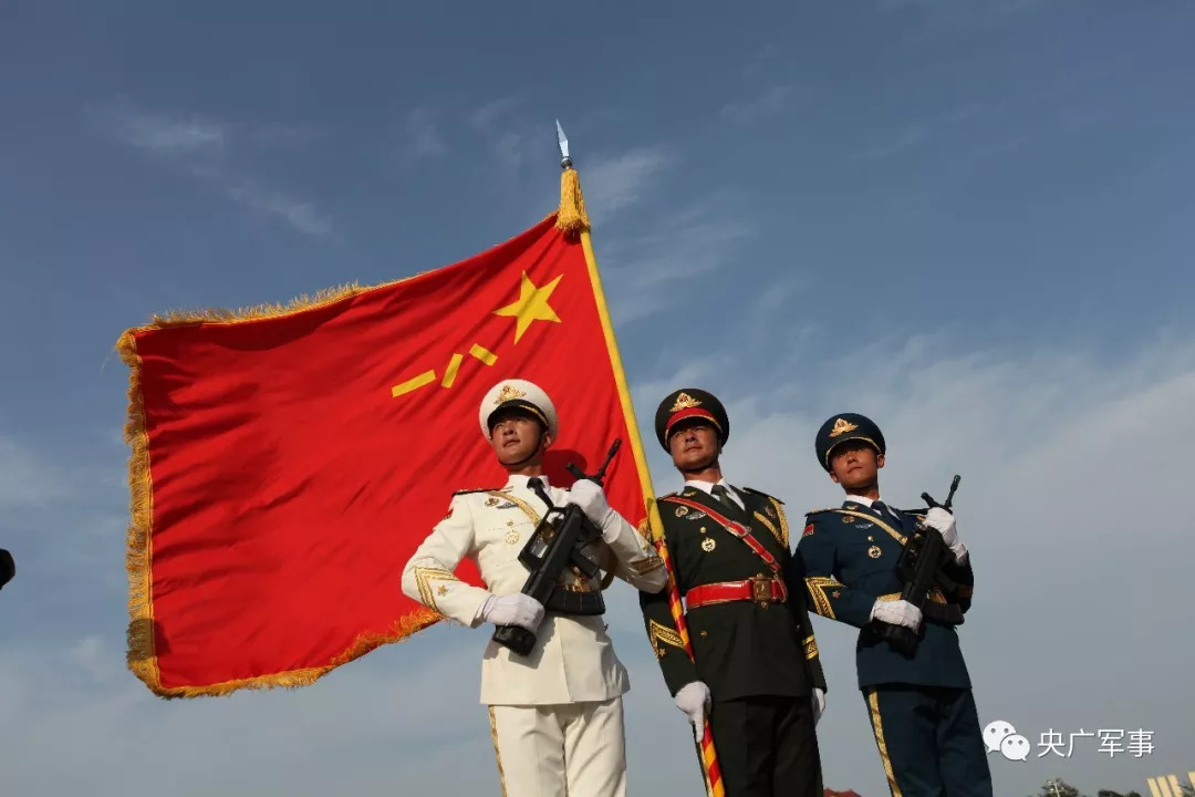 中国三军仪仗队高清图片