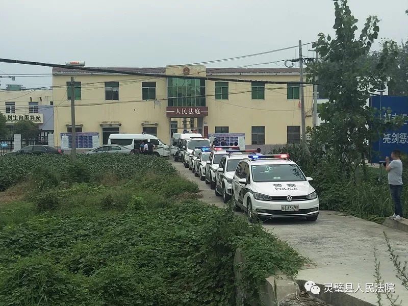 【靈璧關注】8輛警車30名幹警迅速趕往馮廟,這是咋的啦?