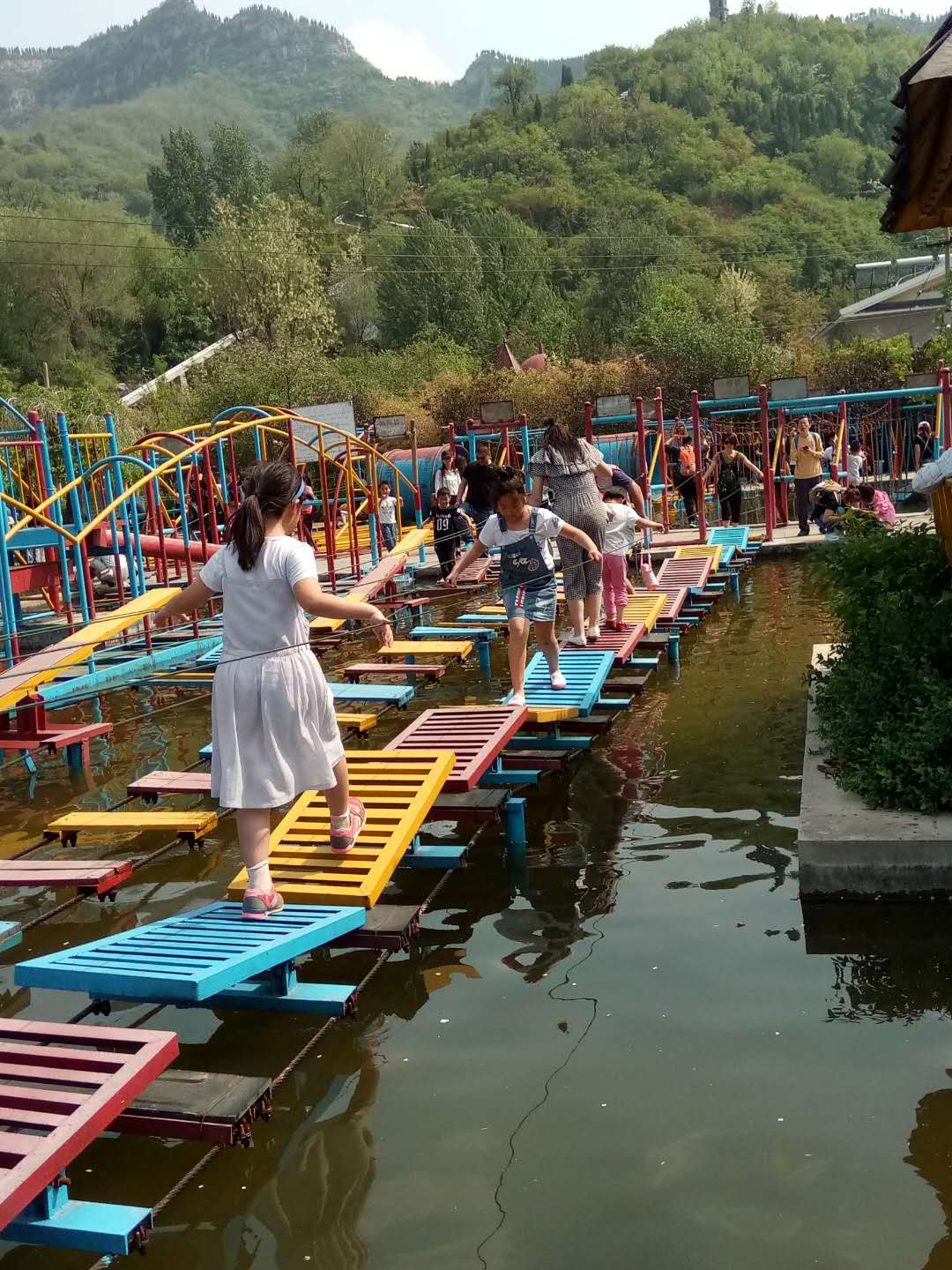 济南近郊亲子游,旅行带给孩子的意义,章丘三王峪山水风景园