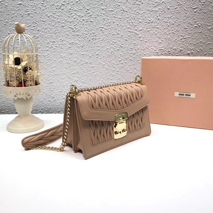 miumiu代工197 miumiu原单工厂(已更新)