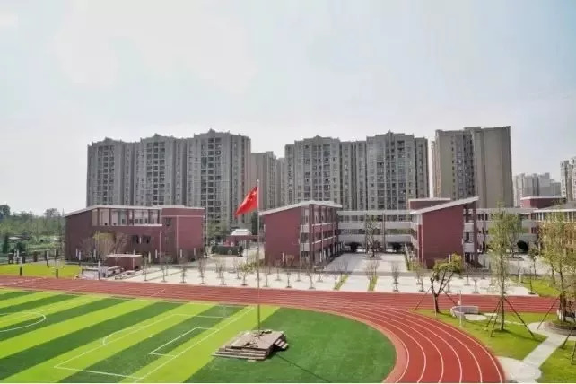 又到开学季棠湖小学南区黄水小学西航港常乐学校投入使用啦