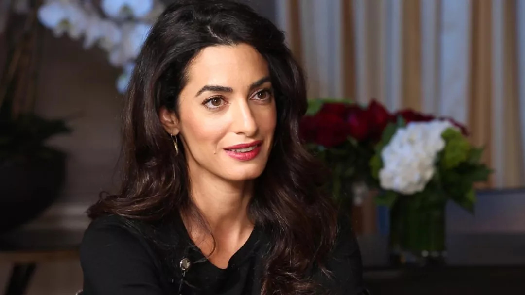 全球最美律师最爱的单品竟然是_amalclooney