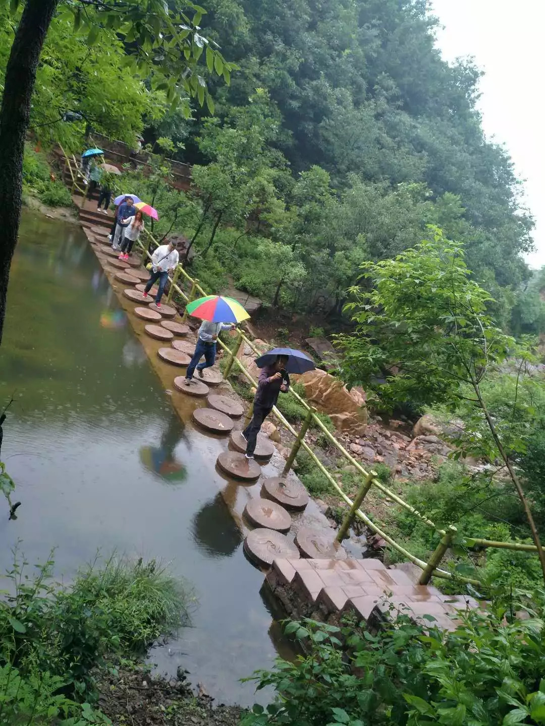 九峰山景区步道图片