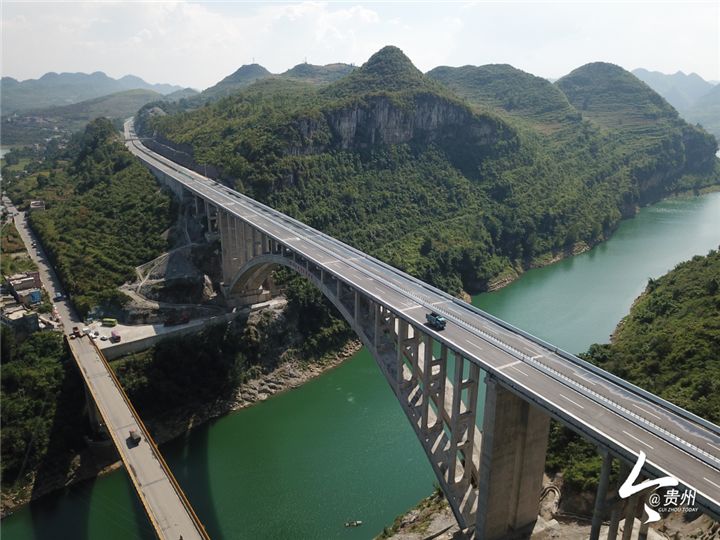 按照贵州省人民政府的批复,织金至普定高速公路即将于明日(8月31日)