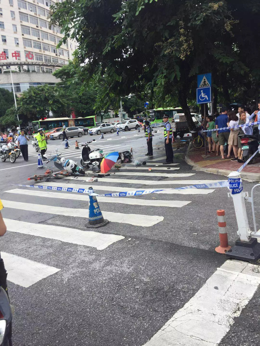 广西南宁武鸣区车祸图片