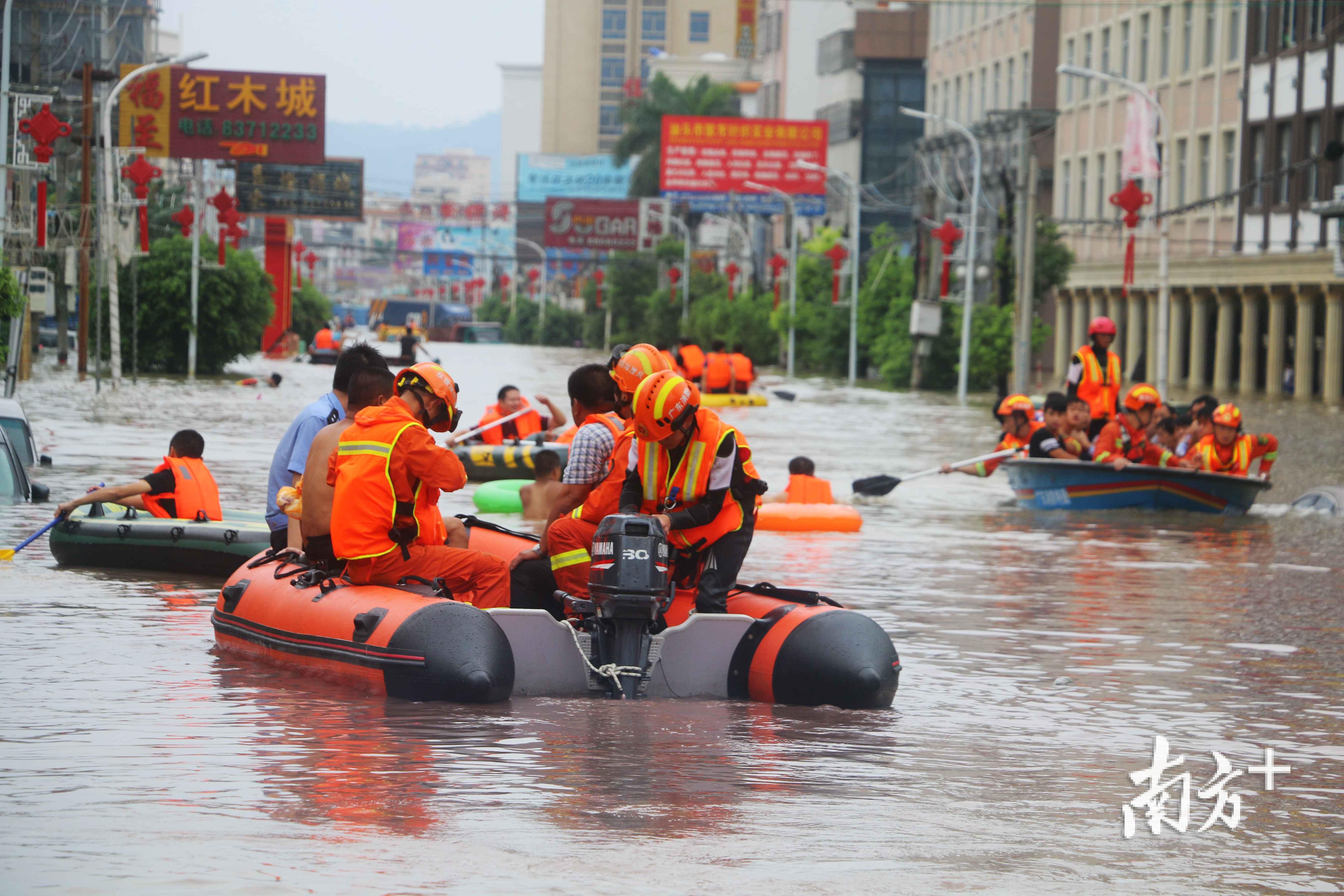 暴雨连袭!汕头潮阳出动抢险救灾27802人次,安全转移群众32431人