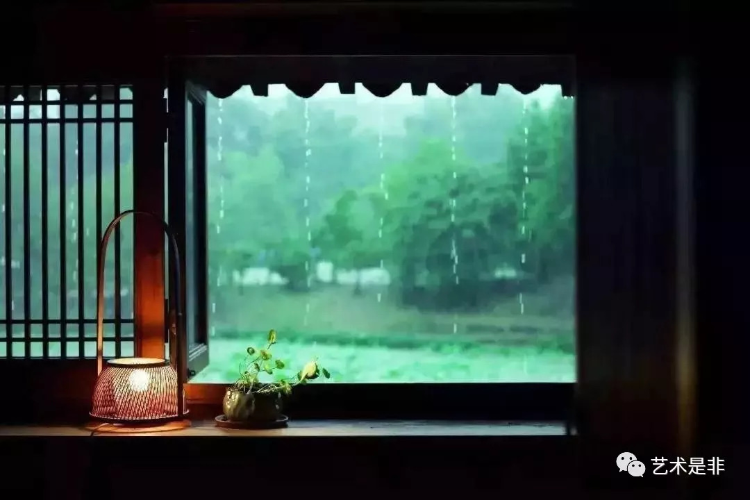 窗前看雨图片