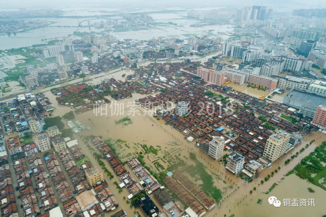 航拍直击谷饶铜盂潮南地区洪灾现场陷入一片泽国降雨仍在继续