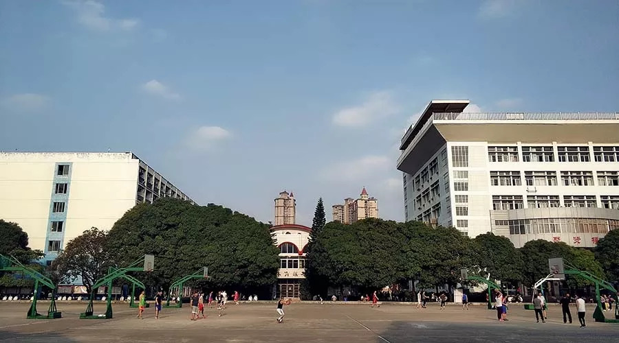 南宁师范大学长岗校区图片