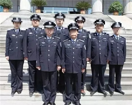 2021公安试点新警服图片