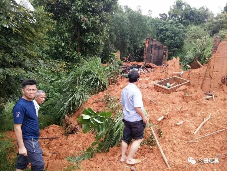 藤縣大黎鎮特大暴雨24小時降雨量371毫米抗洪救災最前線