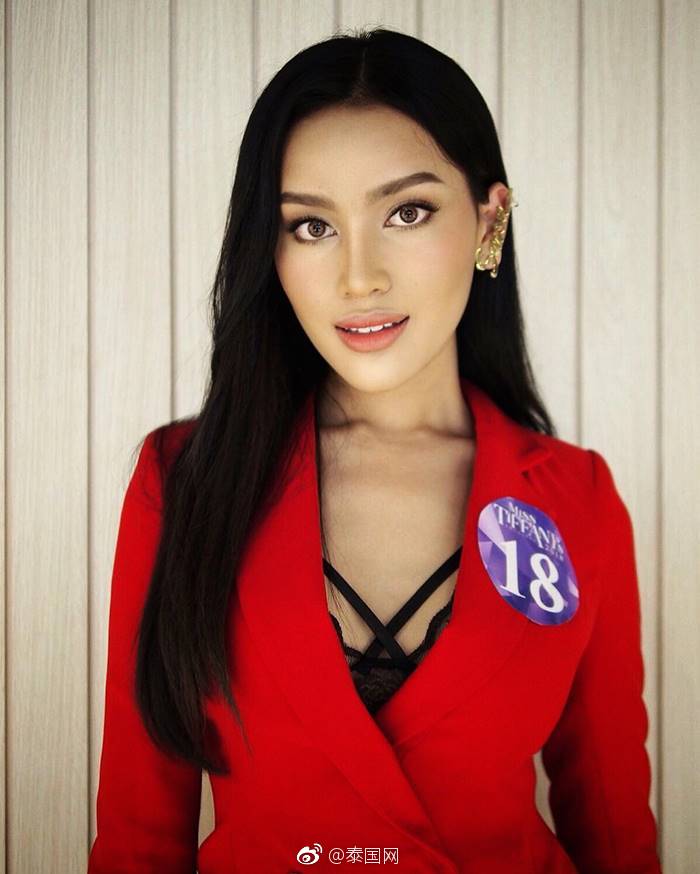 2018泰国变性人选美大赛现场 变性人esmon夺冠