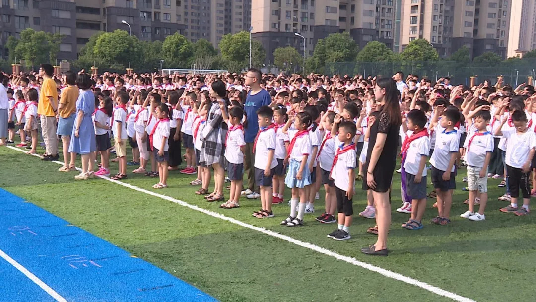 尹山湖实验小学图片