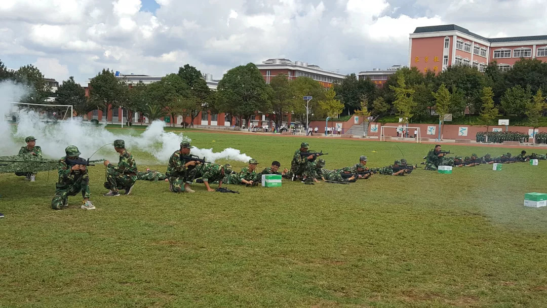 鍛鍊身心錘鍊意志記安寧市昆鋼第一中學2018級高一新生軍訓