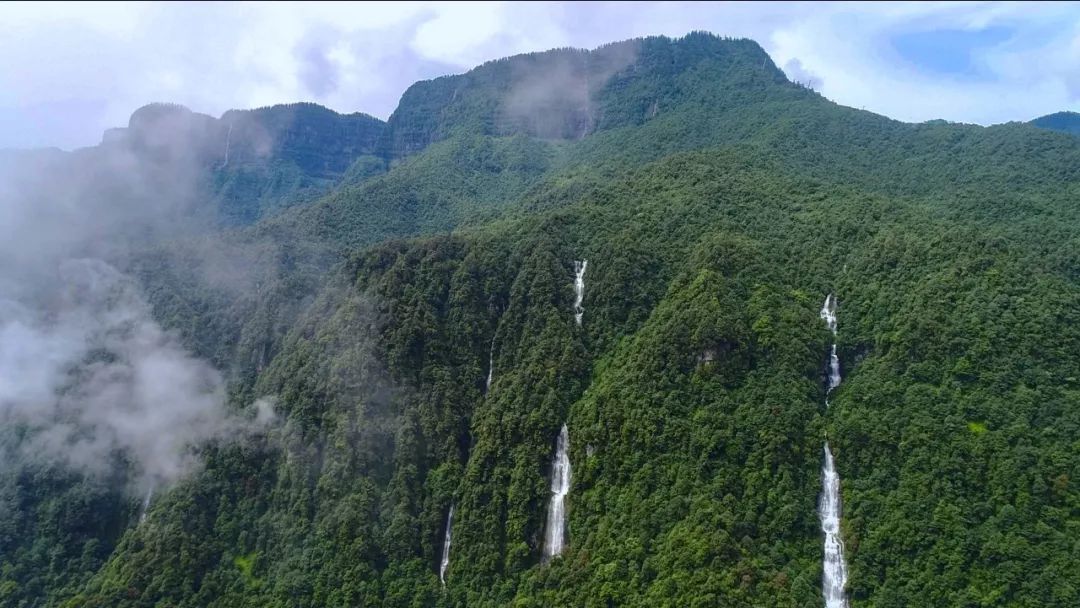 自駕路線閉關6年瓦屋山驚豔迴歸