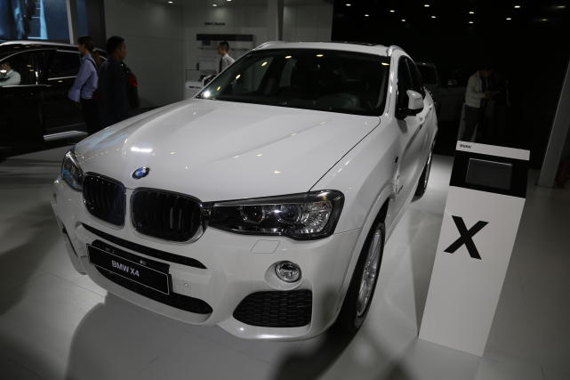 [芒果長沙國際車展]保時捷718,寶馬bmw x4,奔馳e300,你選誰