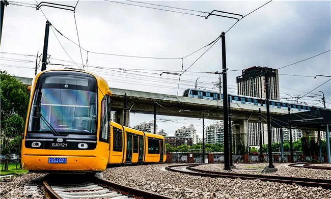 跑松江區現代有軌電車示範線目前共有兩條在建線路,分別為t1線和t2線