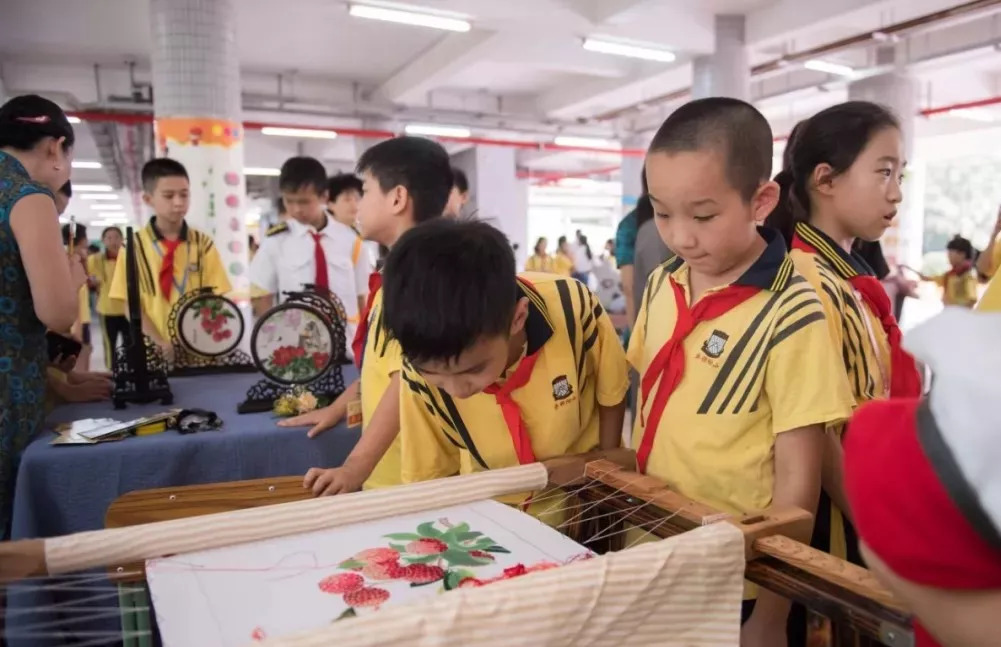 海珠区石溪劬劳小学