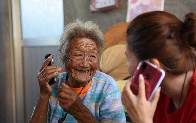 臨沂85歲堅強母親照顧兩個智障兒子半個世紀