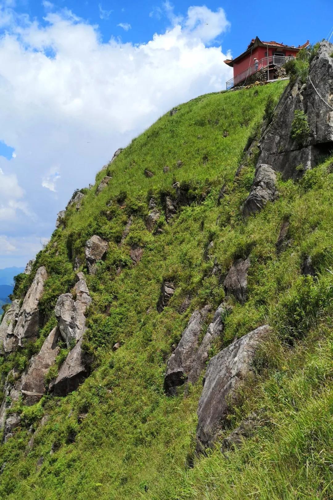 福安松罗岭头天池草场图片