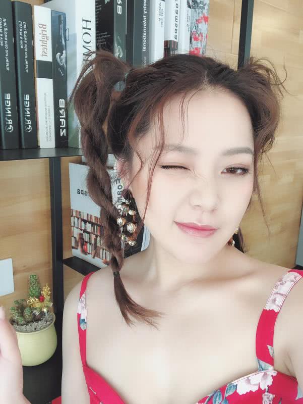 90后女歌手于果热衷公益事业,公益是最真实的感动!