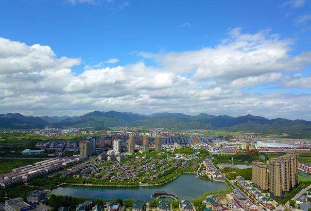 浙江第一富村東陽花園村看看怎麼賺錢過生活