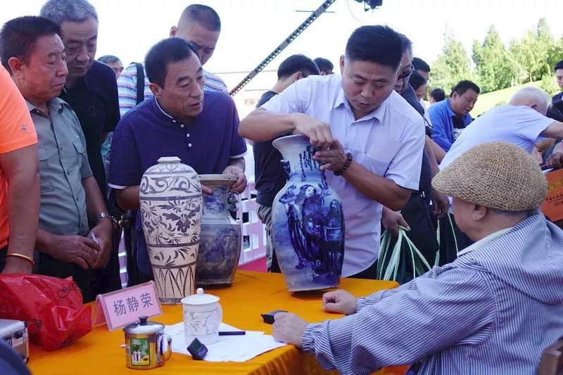 中央电视台《一槌定音》鉴宝海选现场目击!