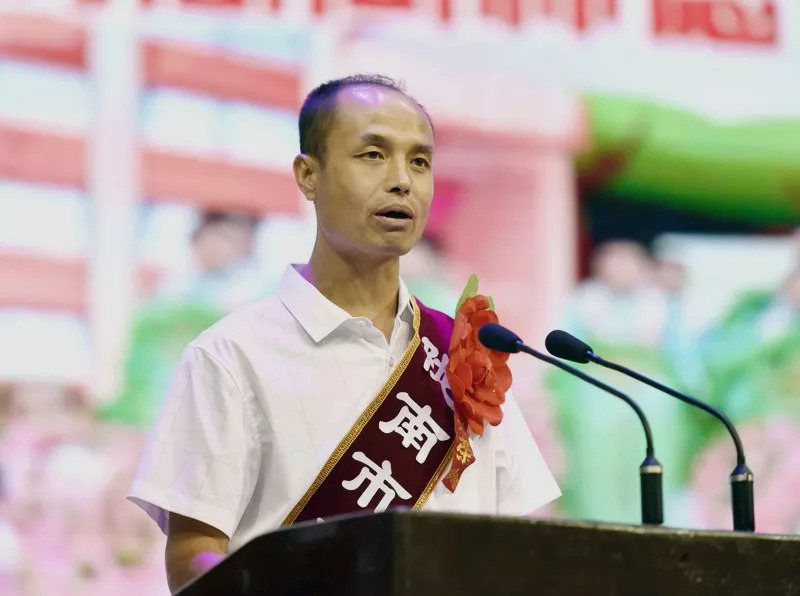 西和县卢河九年制学校校长杨能发言2017年度陇南市名教师名校长名单一