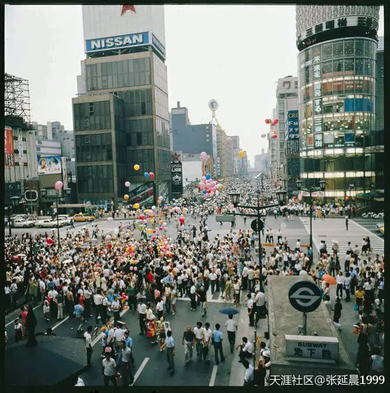 70年代的日本街頭會是怎樣的