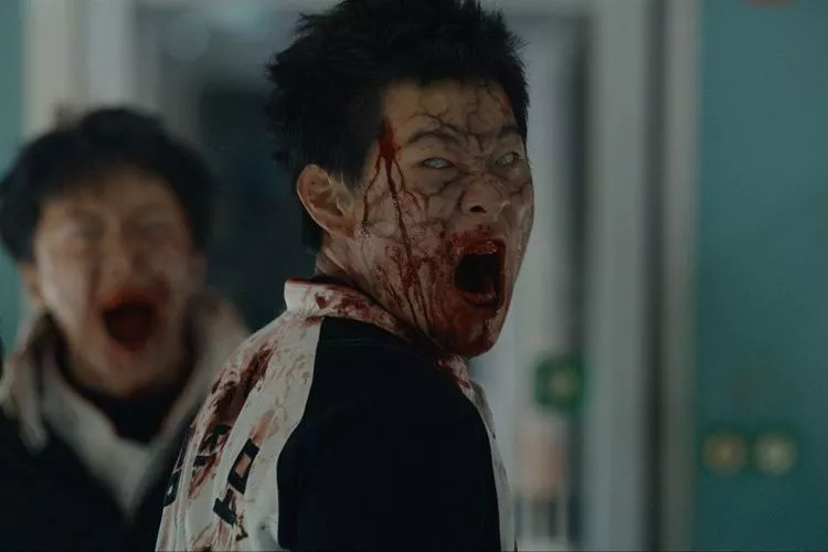 这可能是近几年来最棒的丧尸片,《釜山行》的背景设定在从首尔到釜山