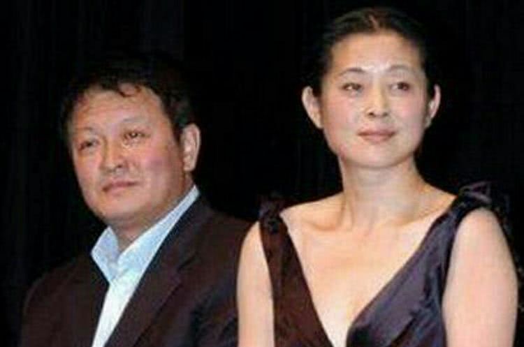 倪萍和现任老公的照片图片