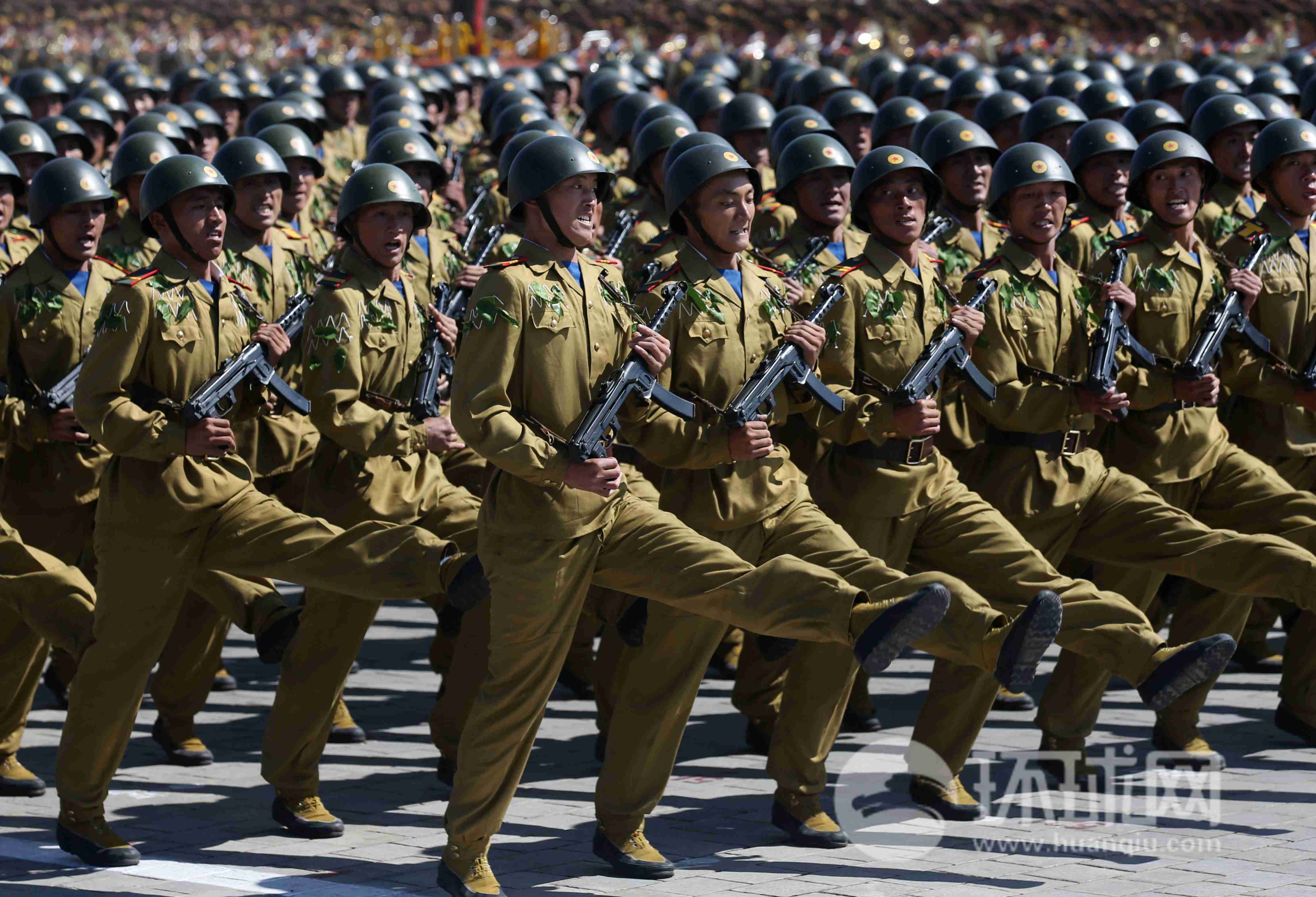 朝鲜今日举行国庆70周年阅兵仪式 海陆空精锐部队接受检阅