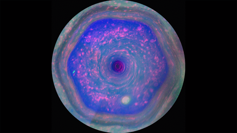 土星北极惊现六边形五彩旋涡 边长约138万公里 美丽至极