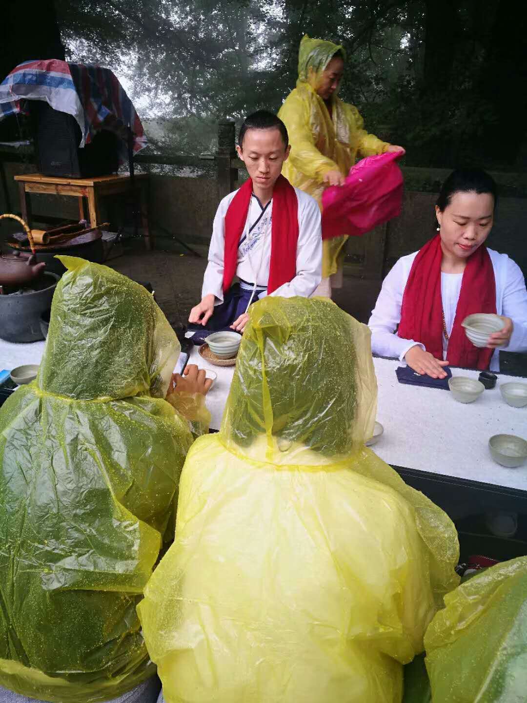 中國百茶宴百城巡演首發茶會在雅安蒙頂山開啟