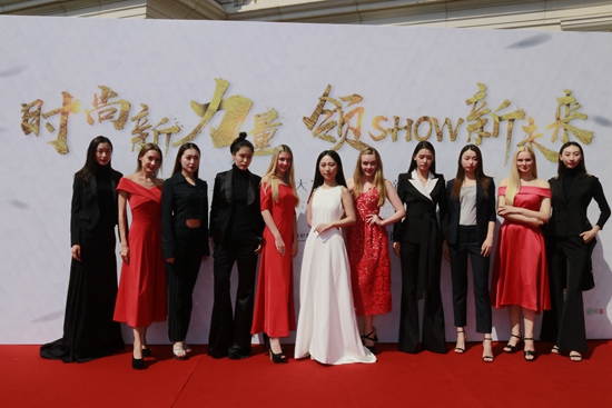 由夏誉轩影视主办的2018中美超模大赛北京赛区新闻发布会在京华丽开启