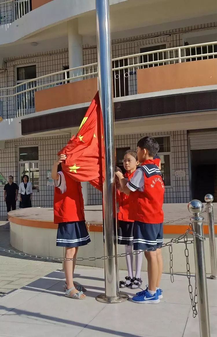 保定市爱民小学图片