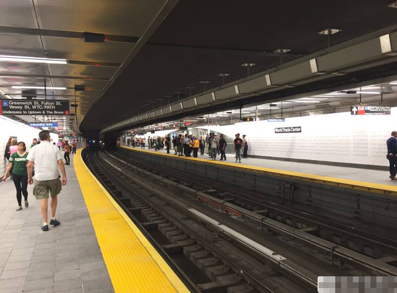 美国纽约:9·11中被毁地铁站重新开放