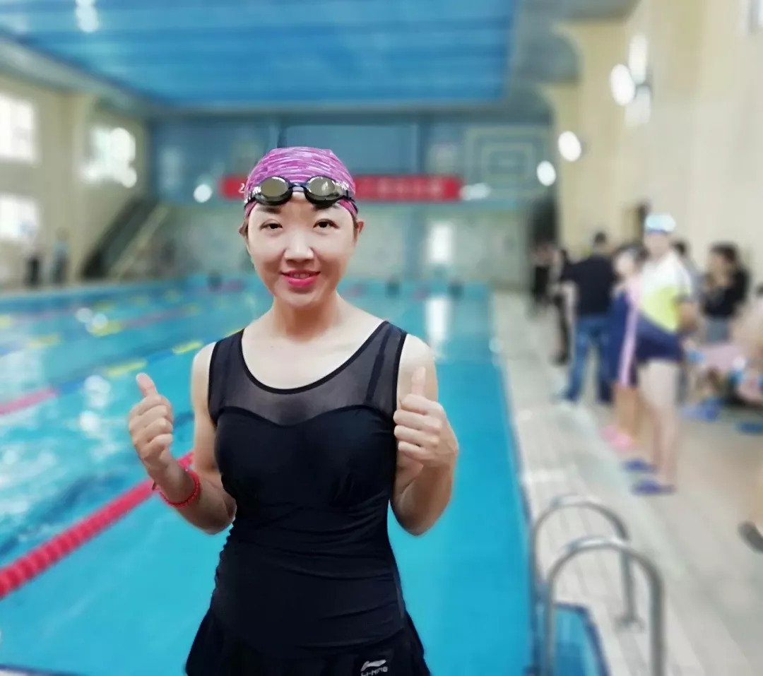 祝贺周宇辰和张琳老师勇夺和平区游泳比赛一二等奖