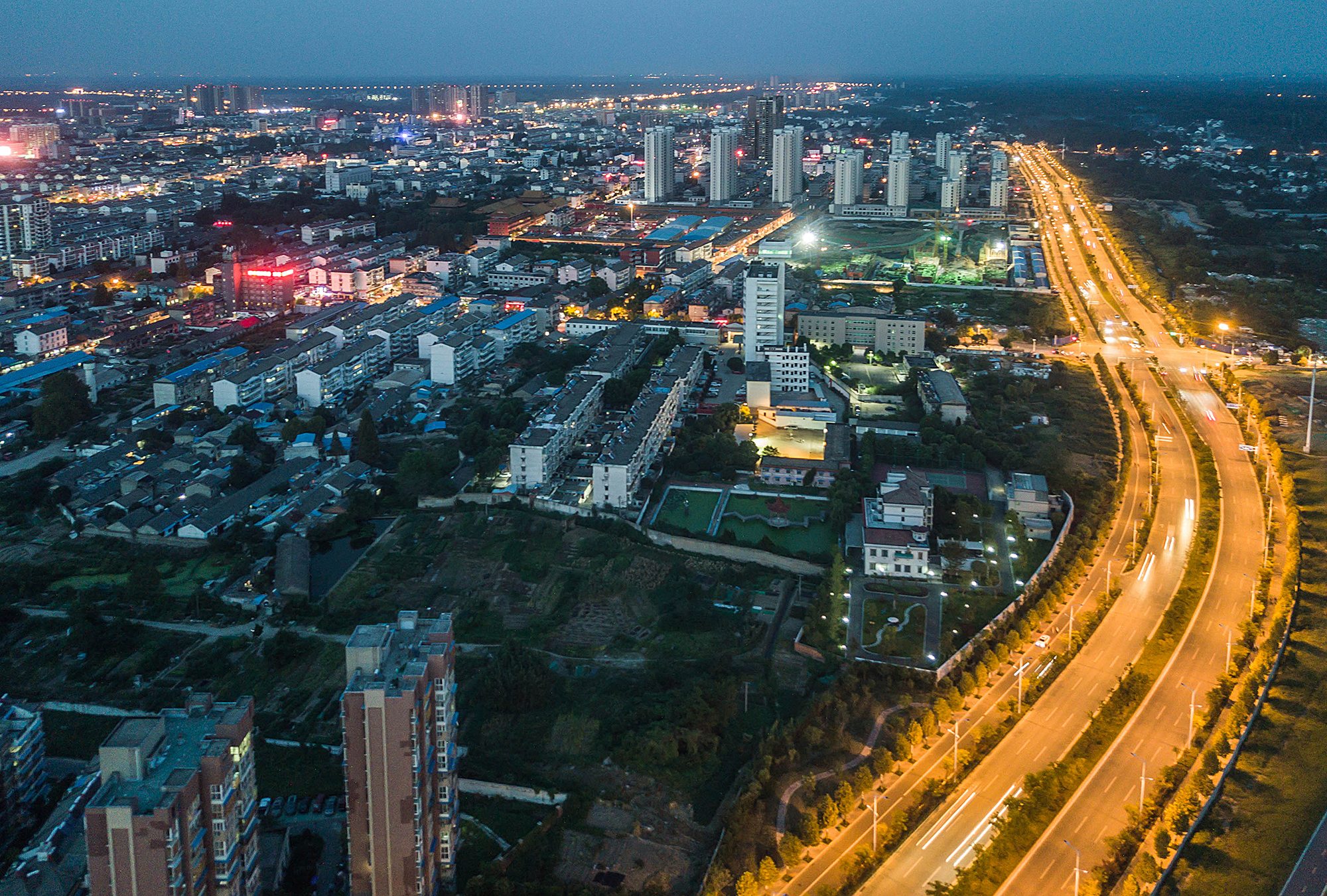 舒城:六百多年历史古城  夜景什么样