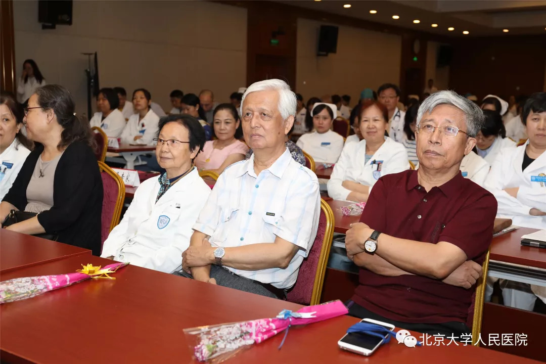 北京大学医学部党委徐善东副书记,教育处刘虹副处长,北京大学人民医院